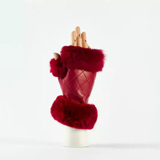 Dina Sleeve